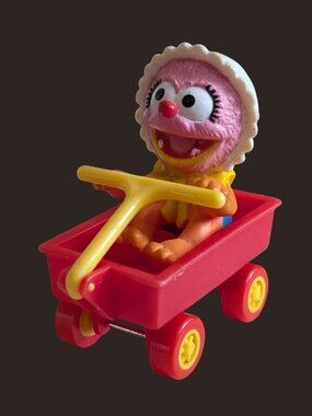 10/$25 Vintage 1986 McDonald’s Happy Meal Muppet Babies Animal in Wagon